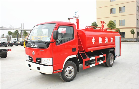 東風(fēng)消防灑水車(chē)︱5方消防灑水車(chē)